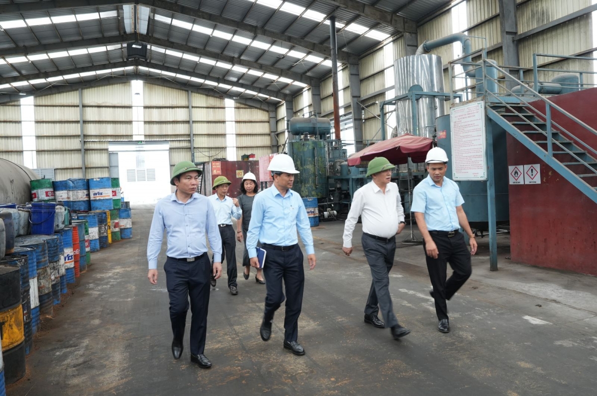 Tổng giám đốc TKV làm việc với Công ty Môi trường