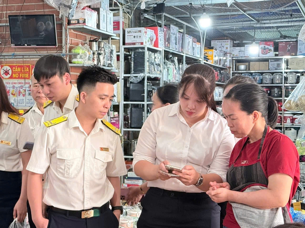Bước chuyển trong hỗ trợ người nộp thuế ở Lào Cai