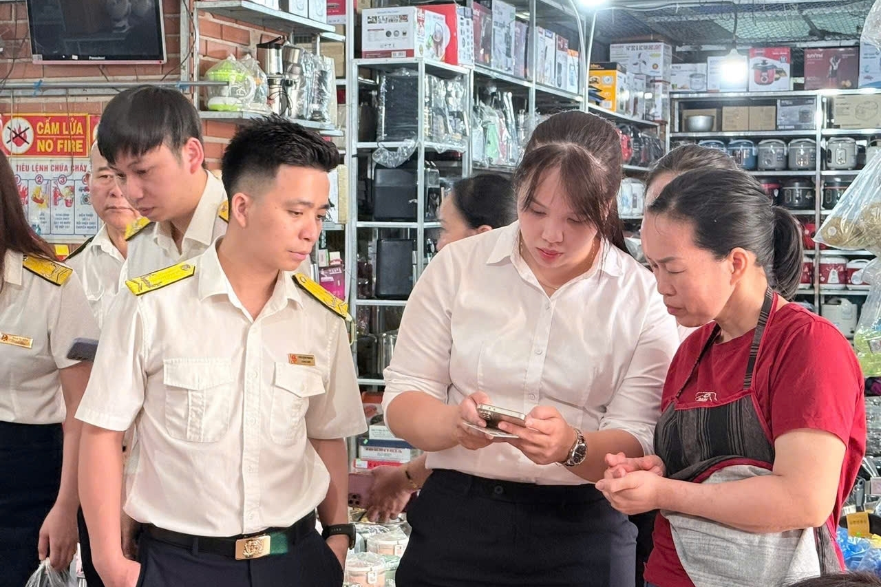 Nhiều bước chuyển trong hỗ trợ người nộp thuế ở Lào Cai