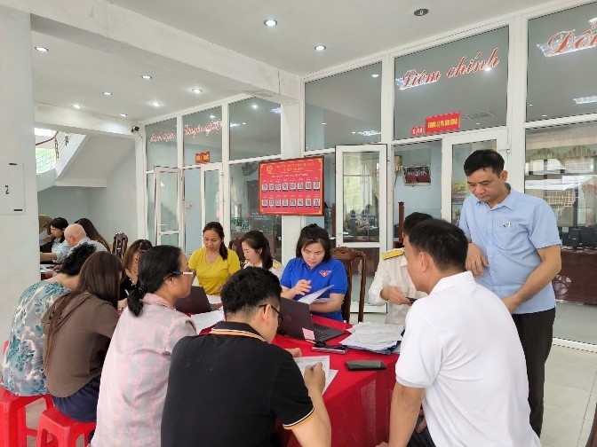 Tuổi trẻ Thuế tỉnh Tuyên Quang đồng hành cùng hộ kinh doanh kê khai thuế