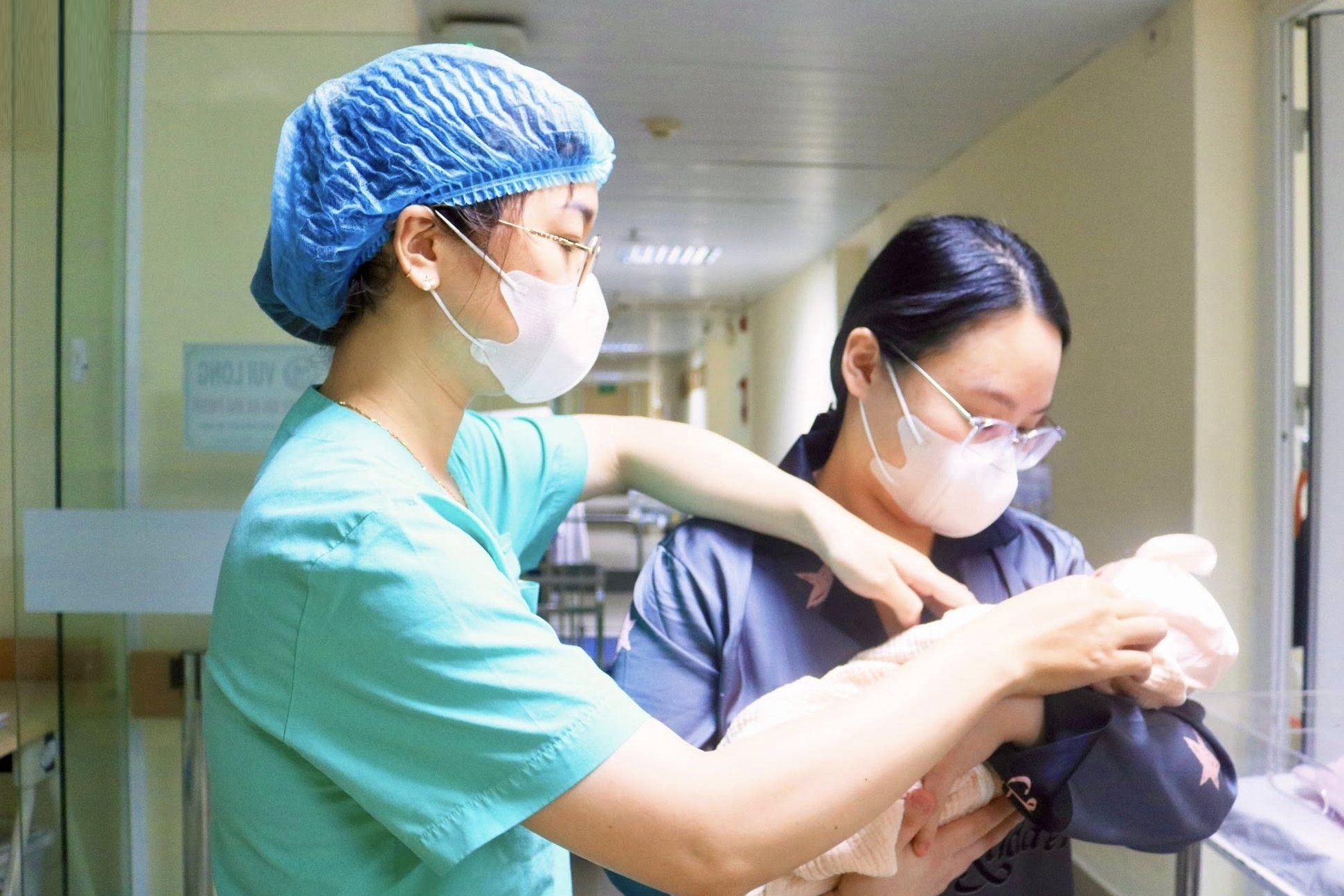 Quy định thời gian nghỉ dưỡng sức và mức hưởng dưỡng sức sau sinh