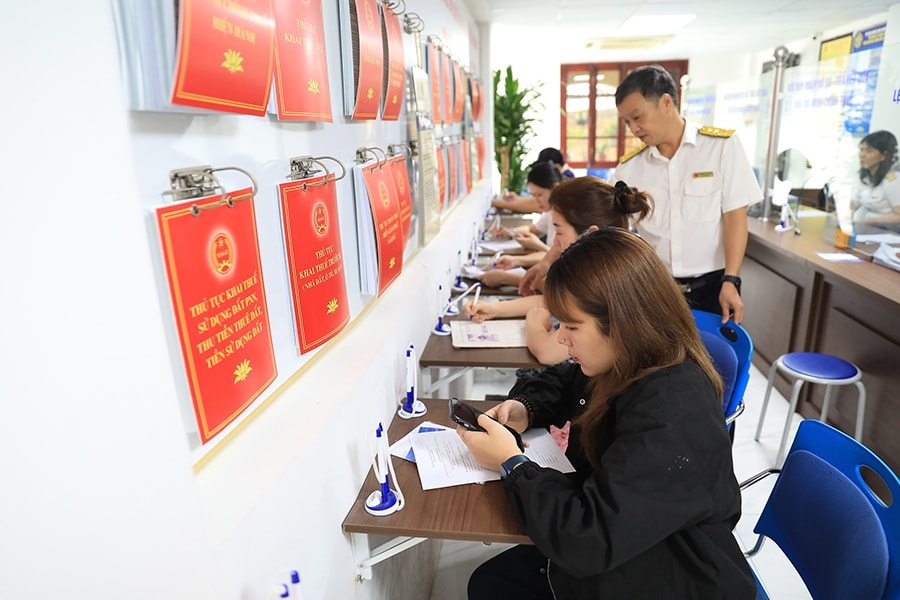 Thu nhập vãng lai không phải quyết toán thuế có thể nâng lên 15 triệu đồng