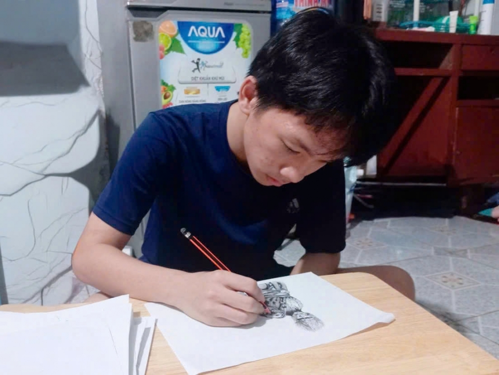 Giữ lại giấc mơ làm họa sĩ cho nam sinh lớp 8 bị xuất huyết não