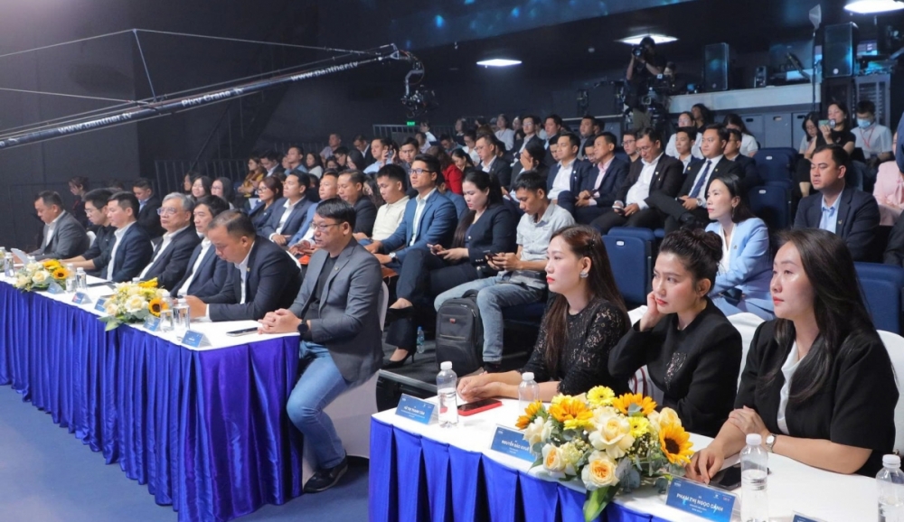 Thị trường bất động sản 2026 đang bị thách thức bởi áp lực kép Thị trường bất động sản 2026 đang bị thách thức bởi áp lực kép