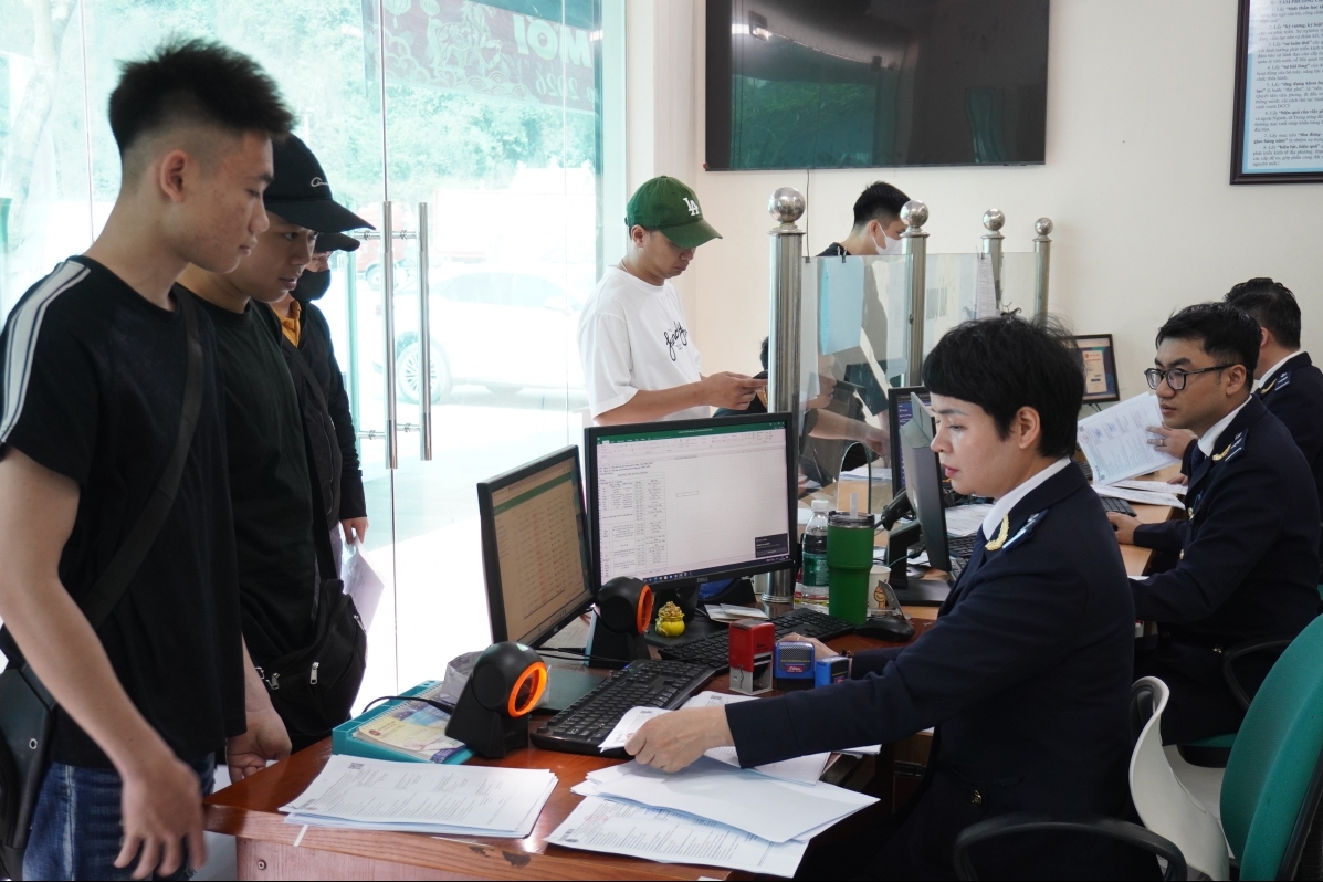 Bãi bỏ 10 thủ tục hành chính trong lĩnh vực hải quan