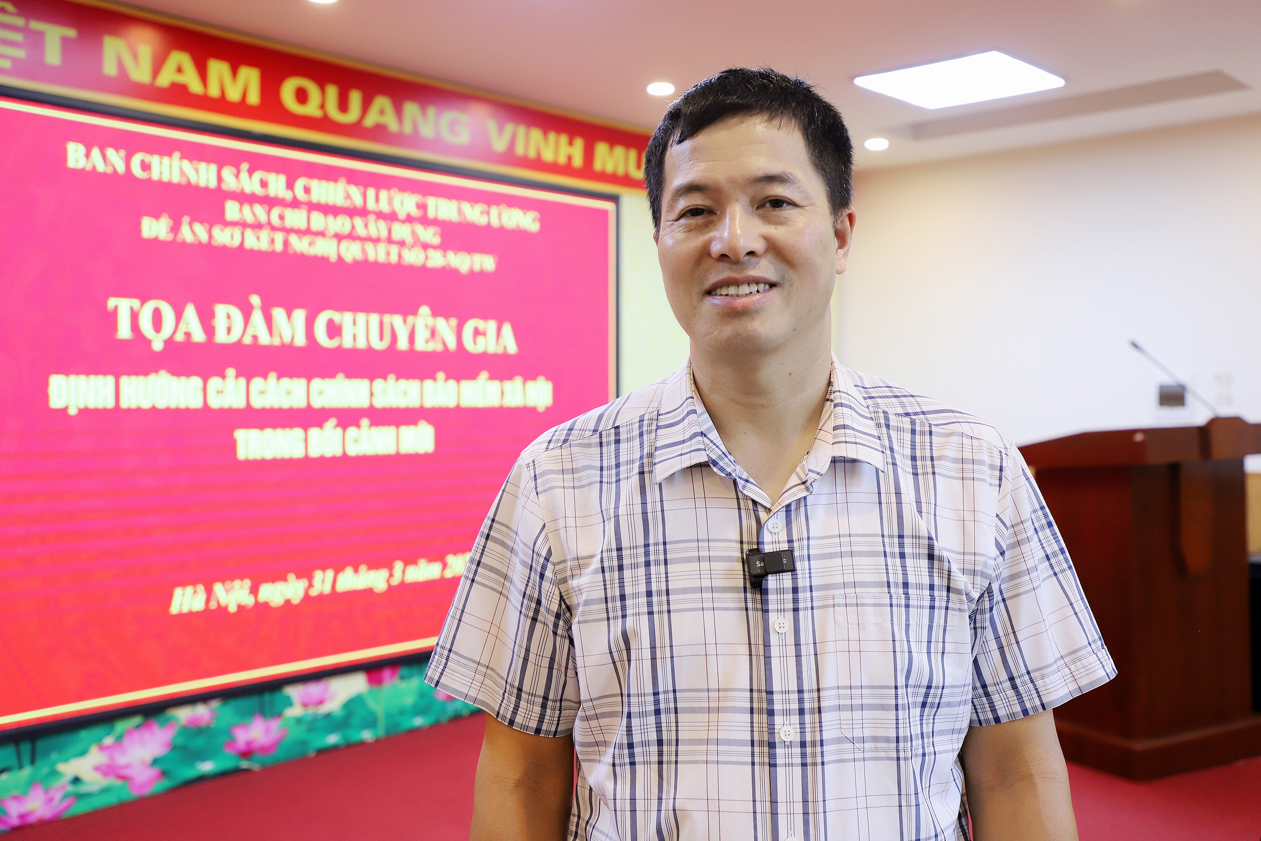Chọn công bằng “cào bằng” hay công bằng “chia sẻ” trong điều chỉnh lương hưu? Chọn công bằng “cào bằng” hay công bằng “chia sẻ” trong điều chỉnh lương hưu?