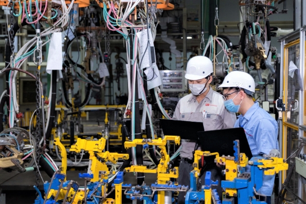 Sản xuất công nghiệp quý I/2026  tiếp tục xu hướng tích cực, ngành chế biến, chế tạo dẫn dắt tăng trưởng