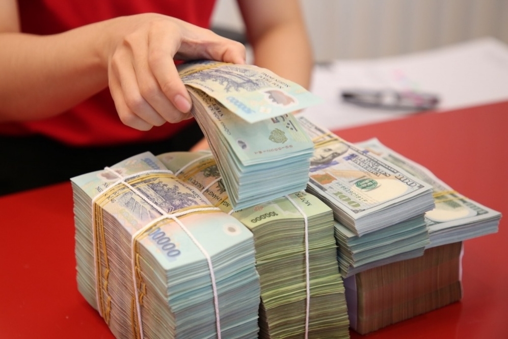 Tăng trưởng tín dụng quý I đạt 2,15%, áp lực thanh khoản tại các ngân hàng hiện hữu