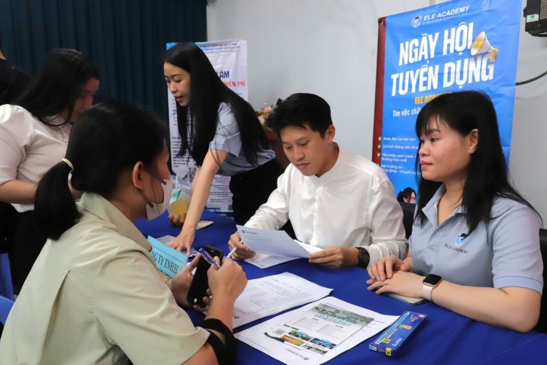 TP. Hồ Chí Minh cần khoảng 60.000-75.000 lao động trong quý II