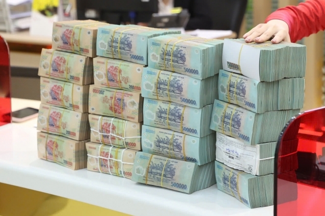 Lãi suất cho vay trước yêu cầu giảm thêm để hỗ trợ tăng trưởng