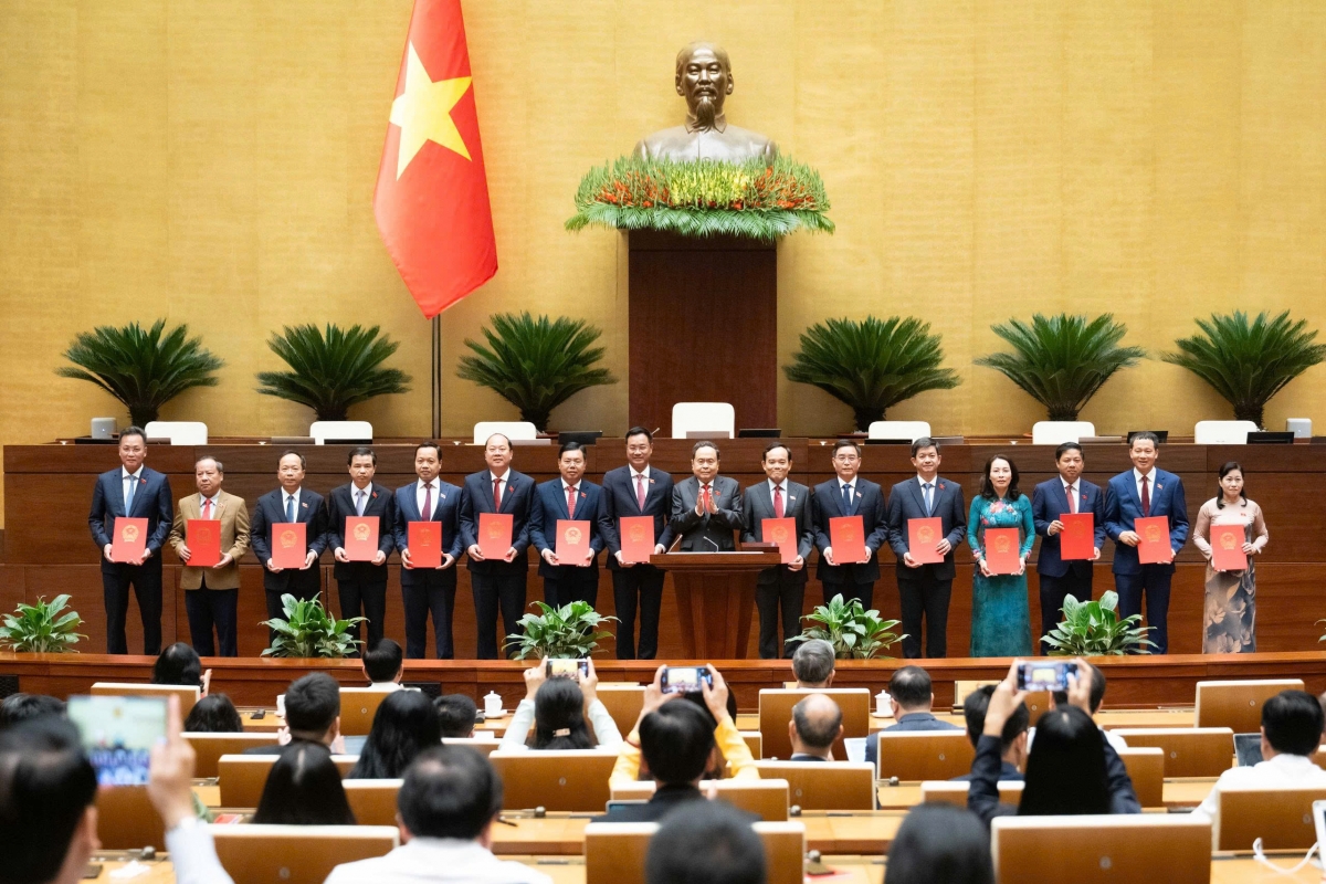 Quốc hội bầu 6 Phó Chủ tịch Quốc hội, kiện toàn nhiều chức danh quan trọng Quốc hội bầu 6 Phó Chủ tịch Quốc hội, kiện toàn nhiều chức danh quan trọng