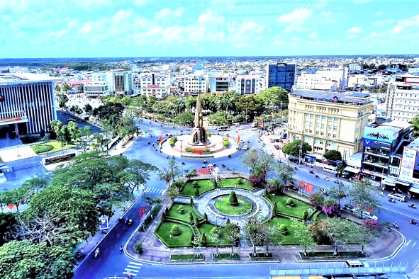 Cà Mau khởi sắc nhờ công nghiệp, tiêu dùng, thủy sản