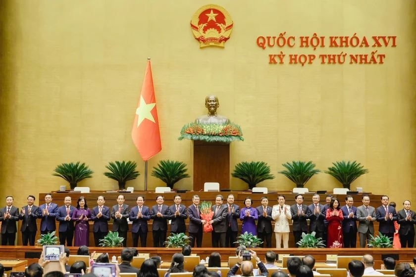 Phê chuẩn bổ nhiệm 6 Phó Thủ tướng và 17 bộ trưởng, trưởng ngành