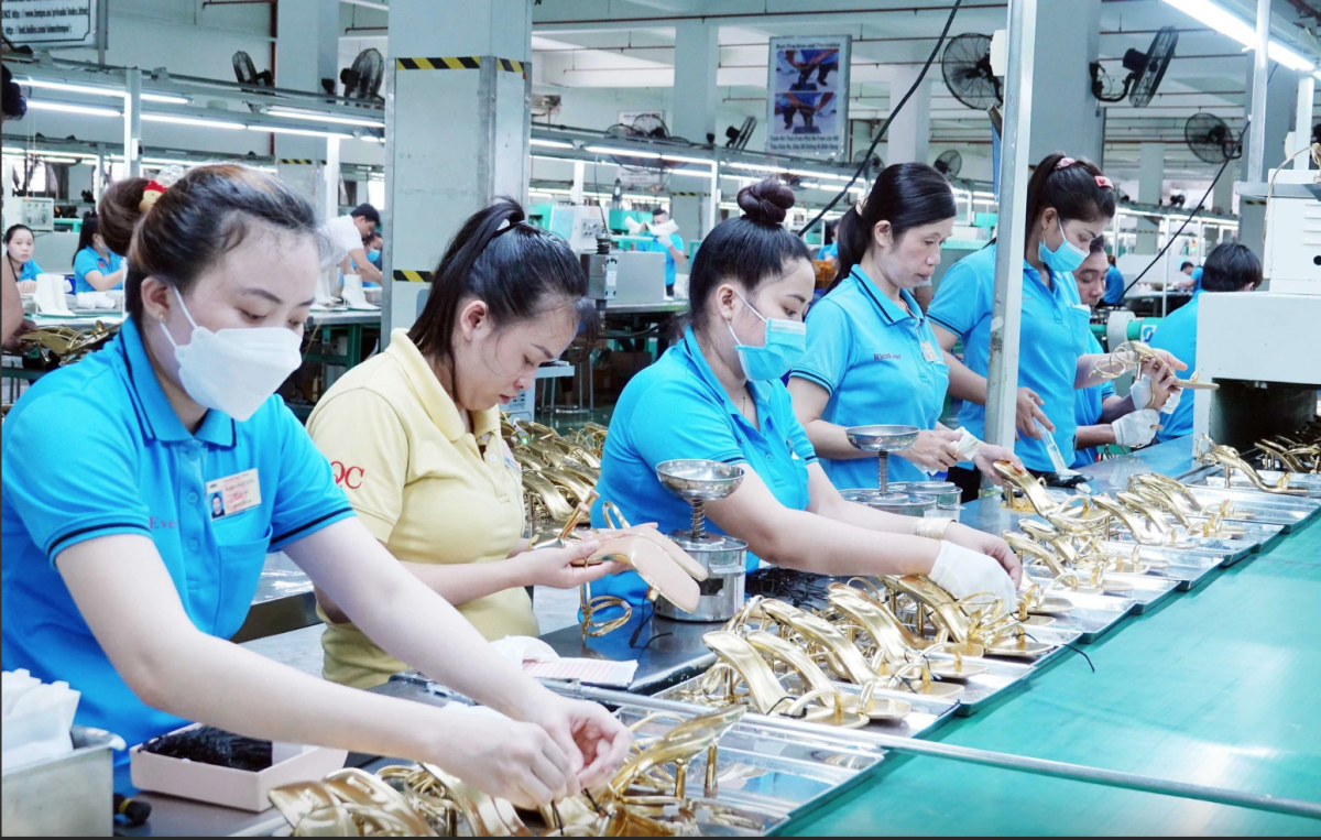 Hơn 60% người lao động ủng hộ hoán đổi ngày nghỉ dịp Giỗ Tổ và 30/4-1/5