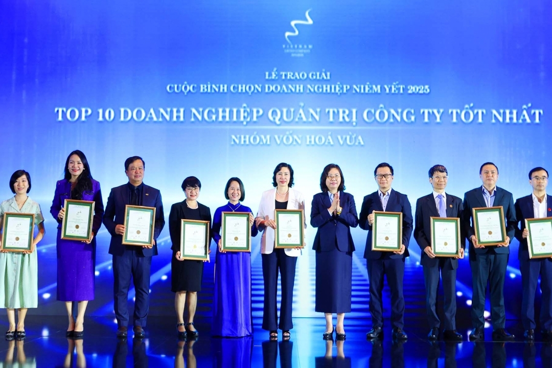 Khởi động bình chọn Doanh nghiệp niêm yết 2026: Tăng áp lực minh bạch trước nâng hạng
