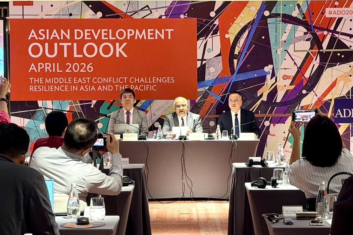 ADB: Kinh tế Việt Nam duy trì đà tăng trưởng cao, dư địa tài khóa - tiền tệ vẫn hỗ trợ phục hồi