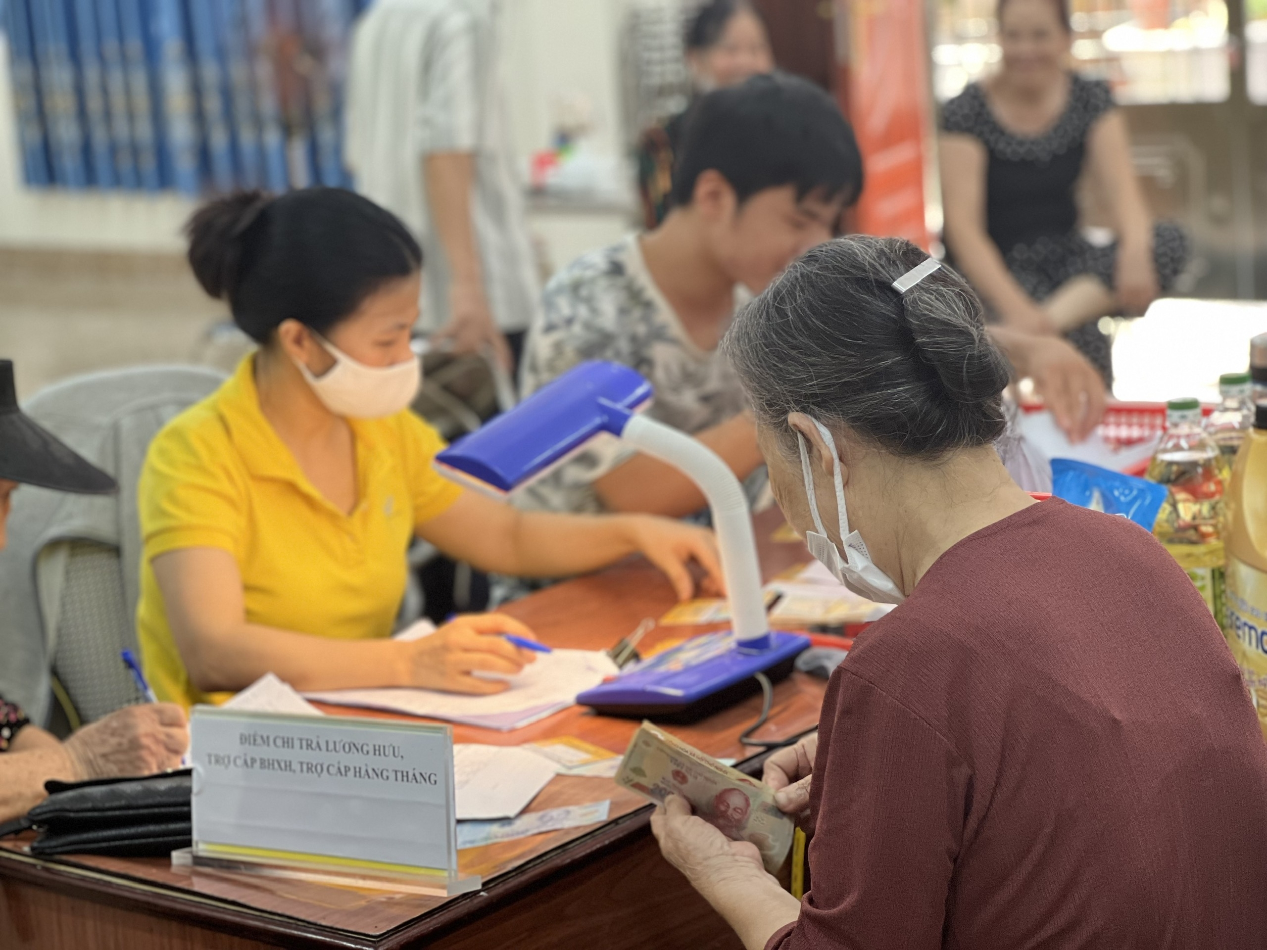 Bài 2: Chú trọng phát triển chiều sâu, bền vững