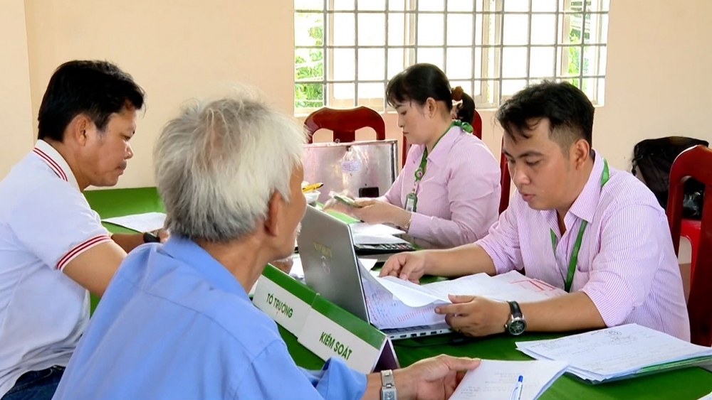 Vĩnh Long: Quý I/2026, trên 49.000 hộ dân được tiếp cận nguồn vốn chính sách Vĩnh Long: Quý I/2026, trên 49.000 hộ dân được tiếp cận nguồn vốn chính sách