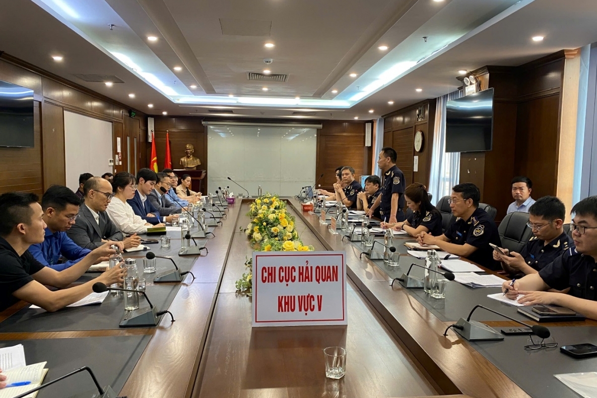 Hải quan khu vực V lắng nghe, giải đáp vướng mắc cho Tập đoàn Samsung