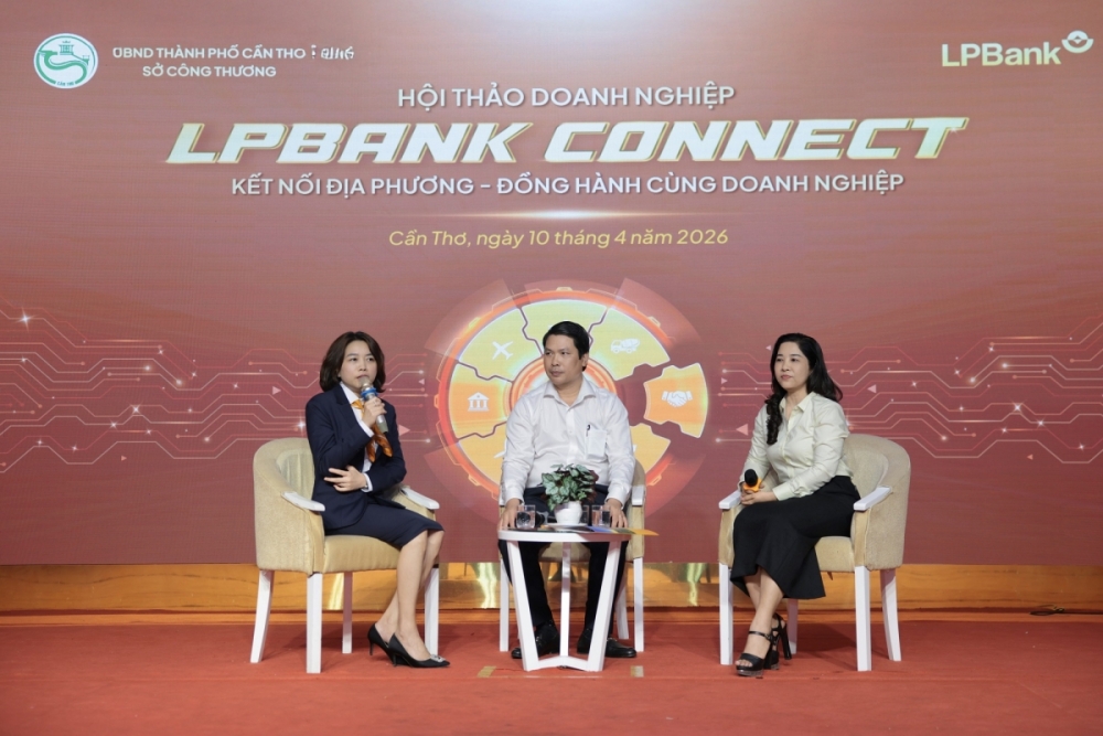 Tọa đàm giữa đại diện LPBank, Sở Công Thương, Bưu điện thành phố Cần Thơ và các doanh nghiệp diễn ra sôi nổi. Tọa đàm giữa đại diện LPBank, Sở Công Thương, Bưu điện thành phố Cần Thơ và các doanh nghiệp diễn ra sôi nổi.