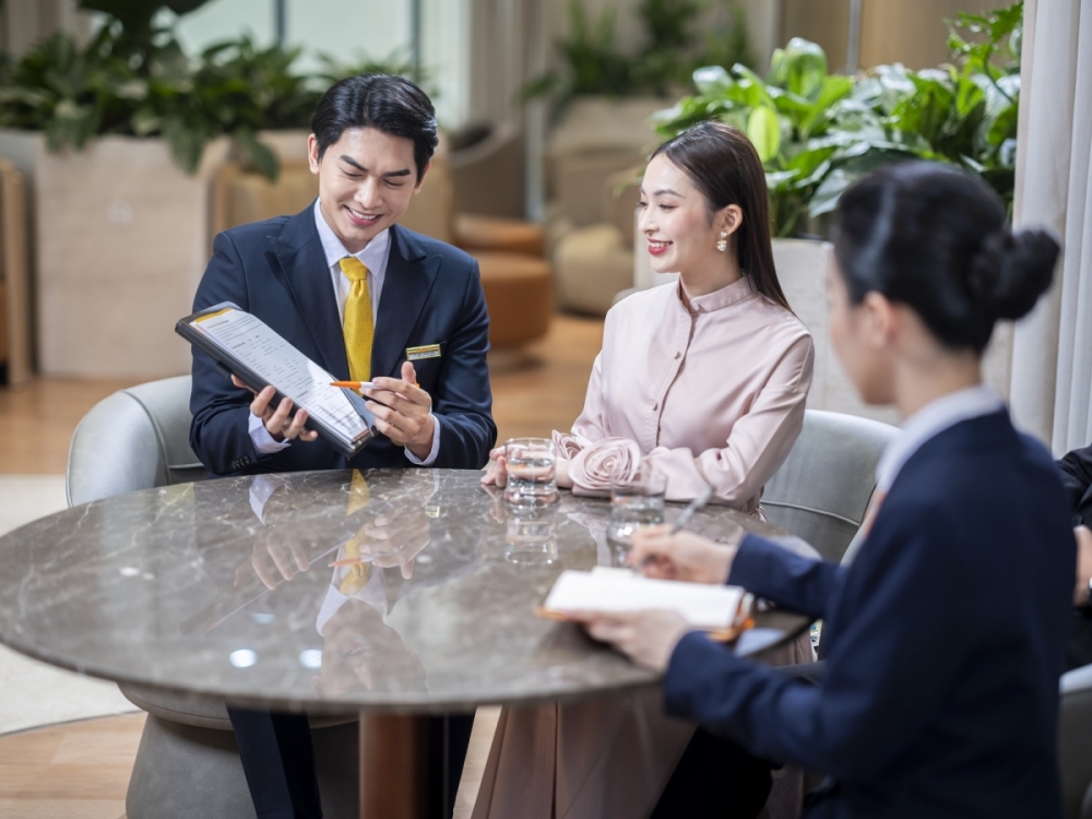 Giải pháp tài chính toàn diện từ LPBank: Hướng đi giúp doanh nghiệp tối ưu vận hành và nguồn lực. Giải pháp tài chính toàn diện từ LPBank: Hướng đi giúp doanh nghiệp tối ưu vận hành và nguồn lực.