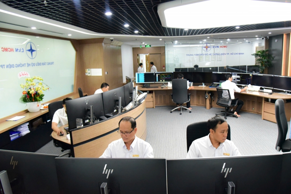 EVNHCMC đẩy mạnh các giải pháp đảm bảo cung ứng và tiết kiệm điện EVNHCMC đẩy mạnh các giải pháp đảm bảo cung ứng và tiết kiệm điện