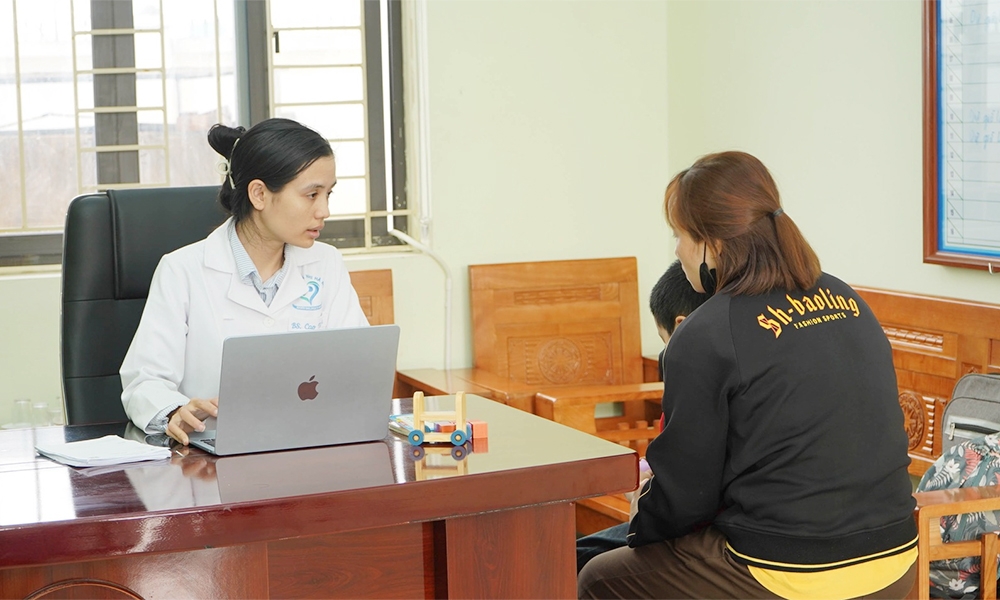 Thời gian nghỉ việc chăm con ốm trong năm tính cho một con hay tất cả các con?