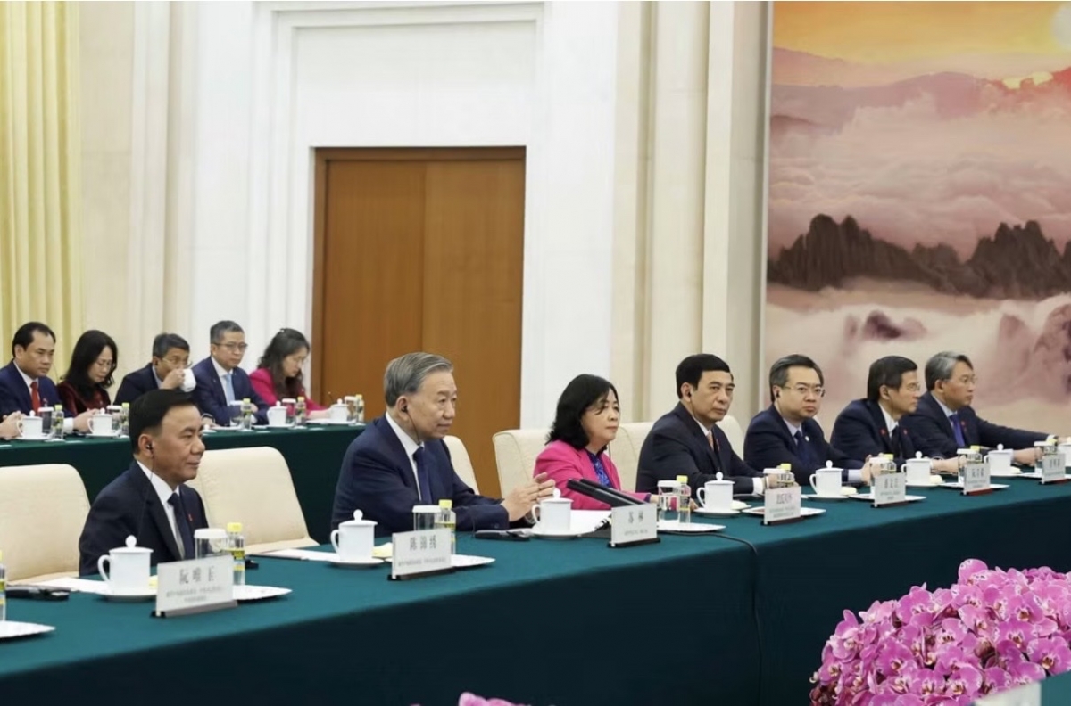 Tổng Bí thư, Chủ tịch nước Tô Lâm hội kiến Chủ tịch Chính hiệp toàn quốc Trung Quốc Vương Hộ Ninh Tổng Bí thư, Chủ tịch nước Tô Lâm hội kiến Chủ tịch Chính hiệp toàn quốc Trung Quốc Vương Hộ Ninh