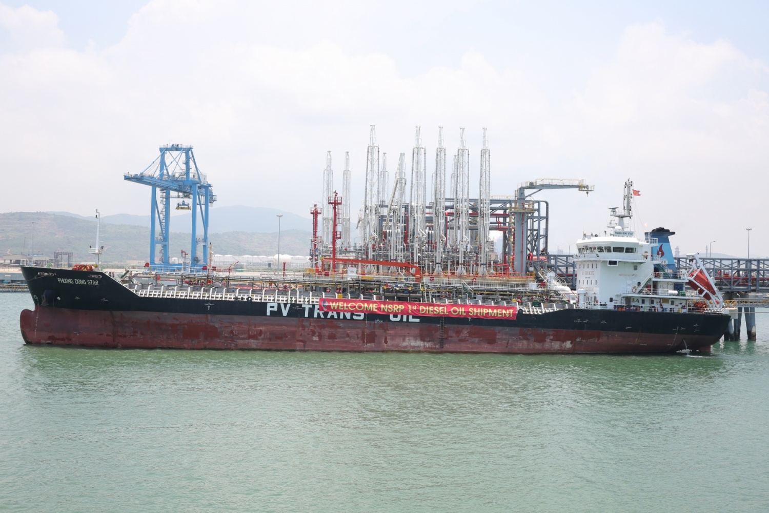 Petrovietnam và bài toán ổn định cung ứng xăng dầu trước biến động năng lượng toàn cầu Petrovietnam - PVNDB
