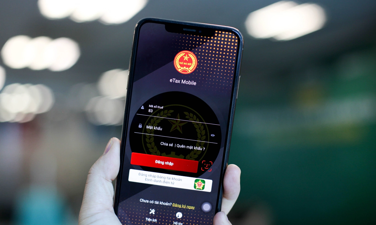 Phản ánh ngay với cơ quan Thuế trên eTax Mobile nếu bị khai khống thu nhập