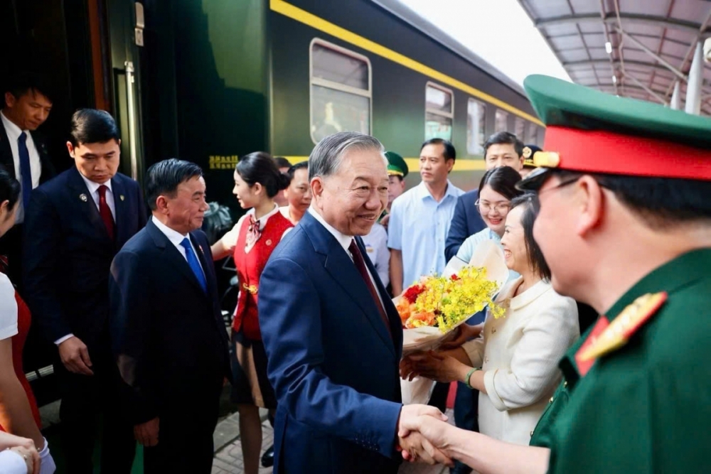 Đường sắt đảm bảo an toàn tuyệt đối chuyến tàu đặc biệt đưa Tổng Bí thư, Chủ tịch nước Tô Lâm về nước Đường sắt đảm bảo an toàn tuyệt đối chuyến tàu đặc biệt đưa Tổng Bí thư, Chủ tịch nước Tô Lâm về nước