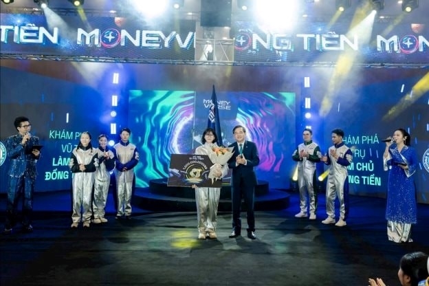 BIDV đạt giải Vàng The Stevie Awards về truyền thông giáo dục tài chính BIDV đạt giải Vàng The Stevie Awards về truyền thông giáo dục tài chính