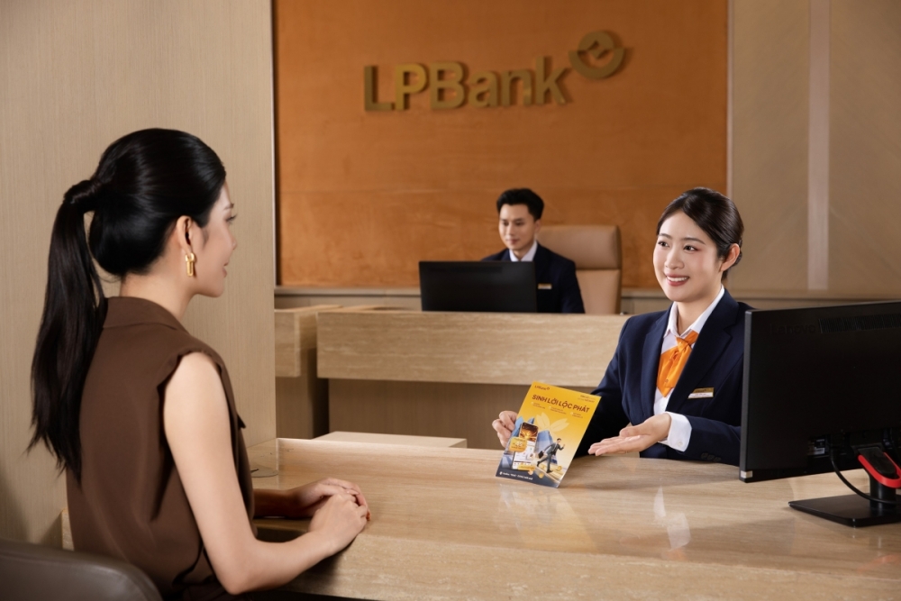 LPBank đạt gần 2.900 tỷ đồng lợi nhuận trước thuế trong Quý I/2026. LPBank đạt gần 2.900 tỷ đồng lợi nhuận trước thuế trong Quý I/2026.