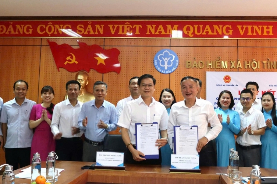 Đắk Lắk: Ký kết Quy chế phối hợp giữa cơ quan Bảo hiểm xã hội và Sở Nội vụ