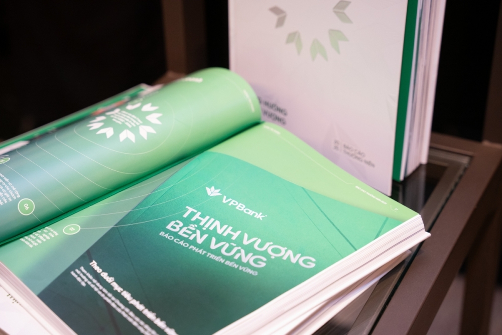 ĐHĐCĐ 2026 VPBank: Mục tiêu tín dụng gần 1,3 triệu tỷ đồng trong năm nay ĐHĐCĐ 2026 VPBank: Mục tiêu tín dụng gần 1,3 triệu tỷ đồng trong năm nay