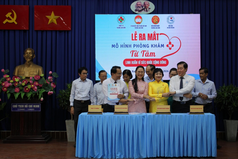 Doanh nhân ở TP. Hồ Chí Minh đóng góp giúp y tế cơ sở đến gần hơn với người yếu thế