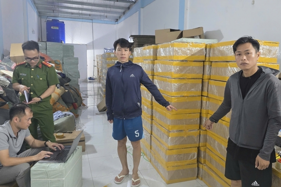 Buôn lậu thuốc lá vẫn tiềm ẩn nhiều yếu tố phức tạp