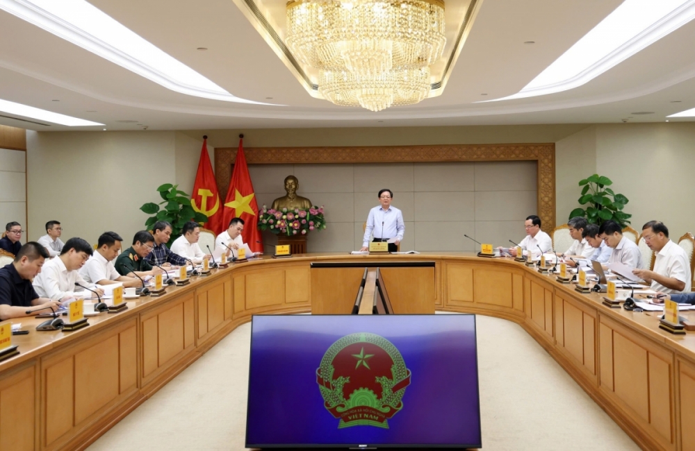 Ưu tiên tối đa cho vùng khó khăn, vùng đồng bào dân tộc thiểu số và miền núi Ưu tiên tối đa cho vùng khó khăn, vùng đồng bào dân tộc thiểu số và miền núi