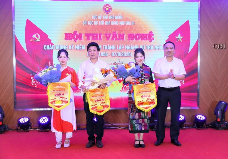 Chi cục Dự trữ Nhà nước khu vực III: Sôi nổi hội thi văn nghệ, thể thao