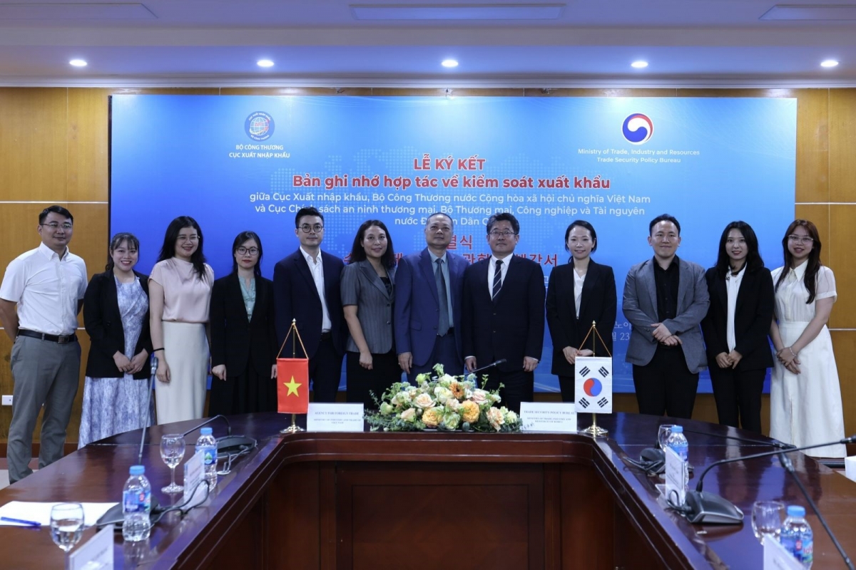 Việt Nam và Hàn Quốc tăng cường hợp tác kiểm soát xuất khẩu Việt Nam và Hàn Quốc tăng cường hợp tác kiểm soát xuất khẩu