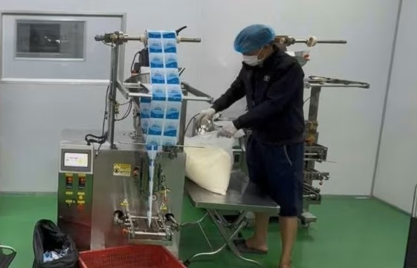 TP. Hồ Chí Minh: Triệt phá nhiều đường dây sản xuất thực phẩm chứa chất cấm