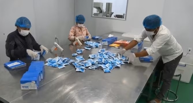 TP. Hồ Chí Minh: Triệt phá nhiều đường dây sản xuất thực phẩm chứa chất cấm
