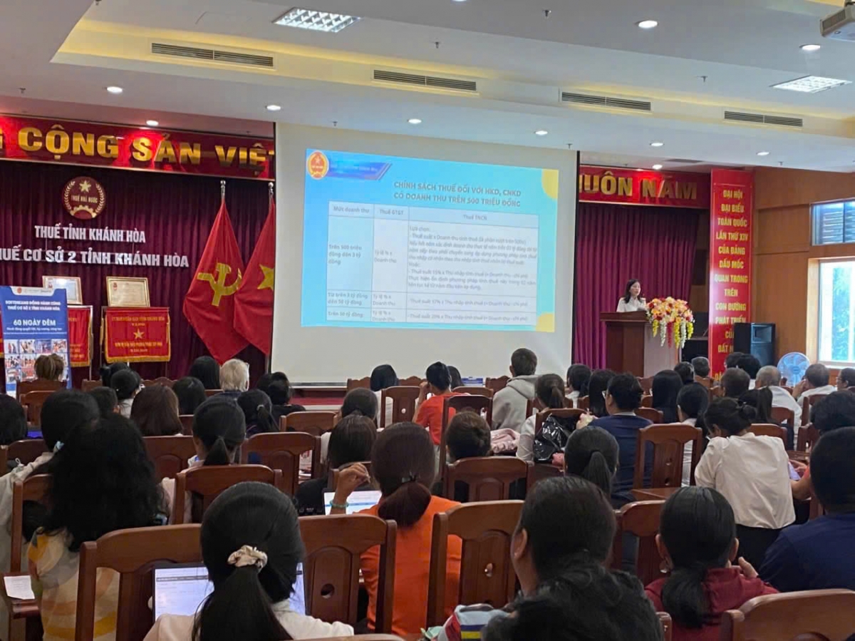 Thuế tỉnh Khánh Hòa giải đáp vướng mắc về hóa đơn, chính sách thuế cho doanh nghiệp