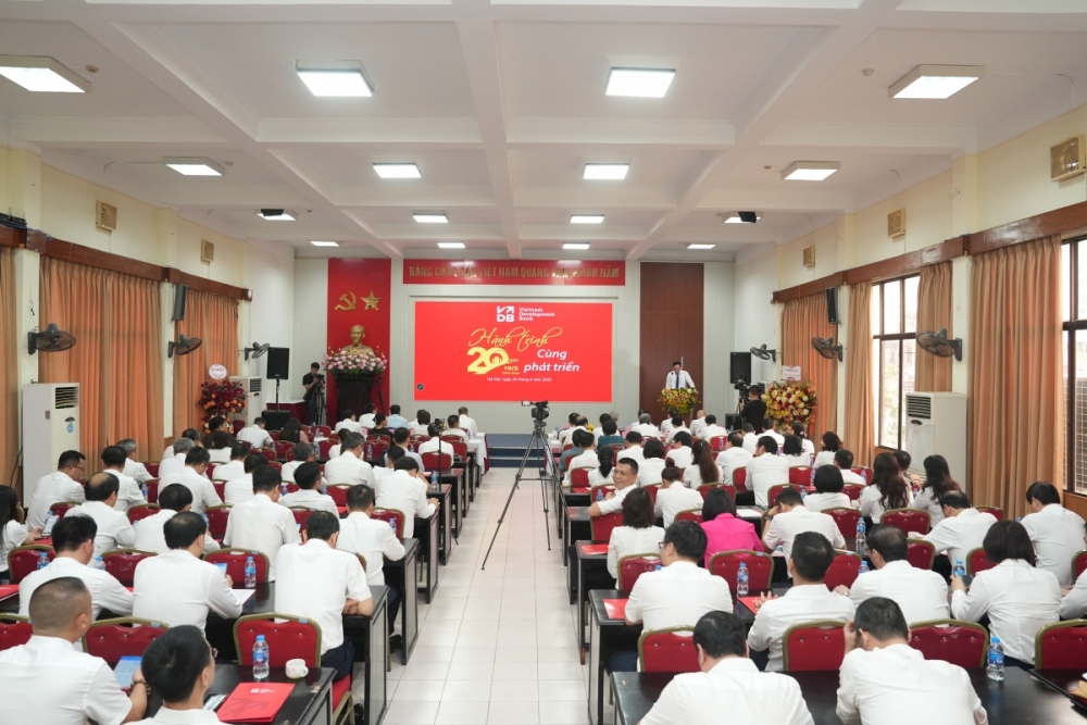 VDB sau 20 năm dẫn vốn cho hàng loạt dự án trọng điểm VDB sau 20 năm dẫn vốn cho hàng loạt dự án trọng điểm