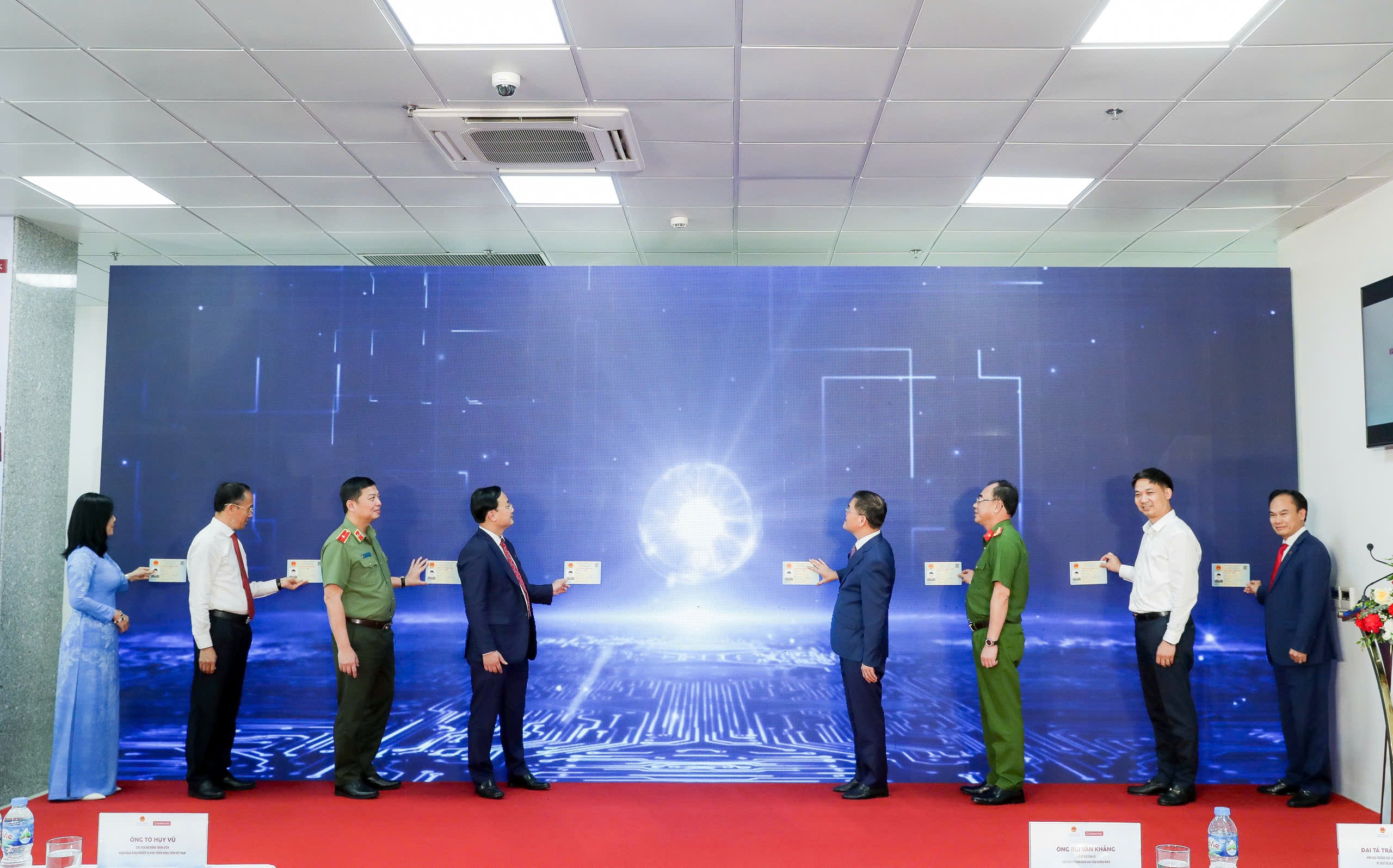 Agribank đưa 10 Kiosk thông minh về Quảng Ninh, rút ngắn thủ tục còn 3-5 phút Agribank đưa 10 Kiosk thông minh về Quảng Ninh, rút ngắn thủ tục còn 3-5 phút