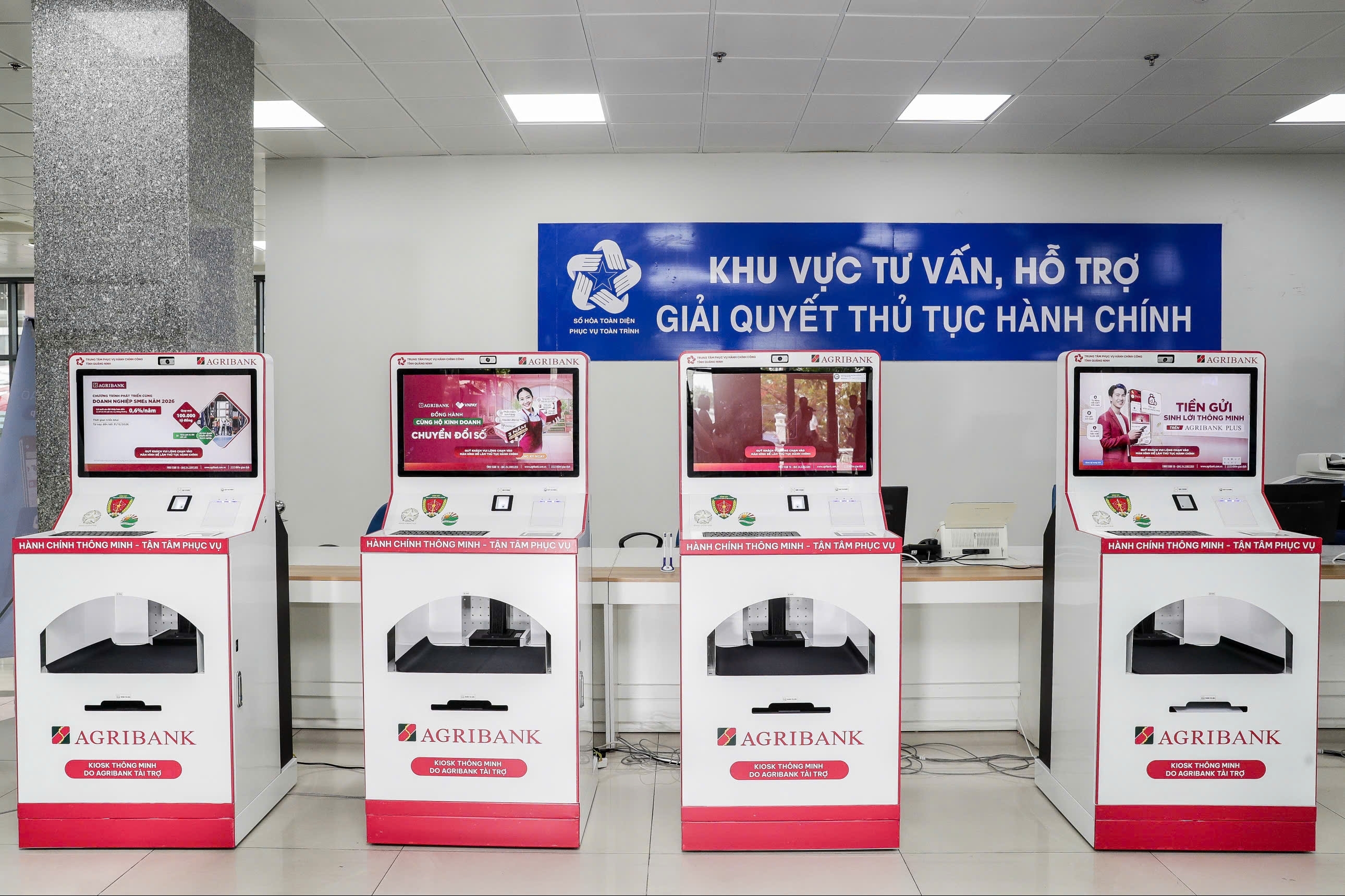 Agribank đưa 10 Kiosk thông minh về Quảng Ninh, rút ngắn thủ tục còn 3-5 phút