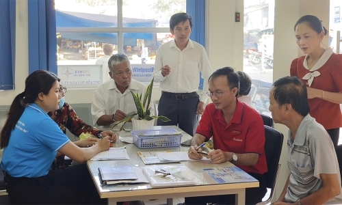 Nữ giáo viên mầm non, có 29 năm đóng bảo hiểm xã hội, được về hưu theo Nghị định số 154/2025/NĐ-CP hay không?