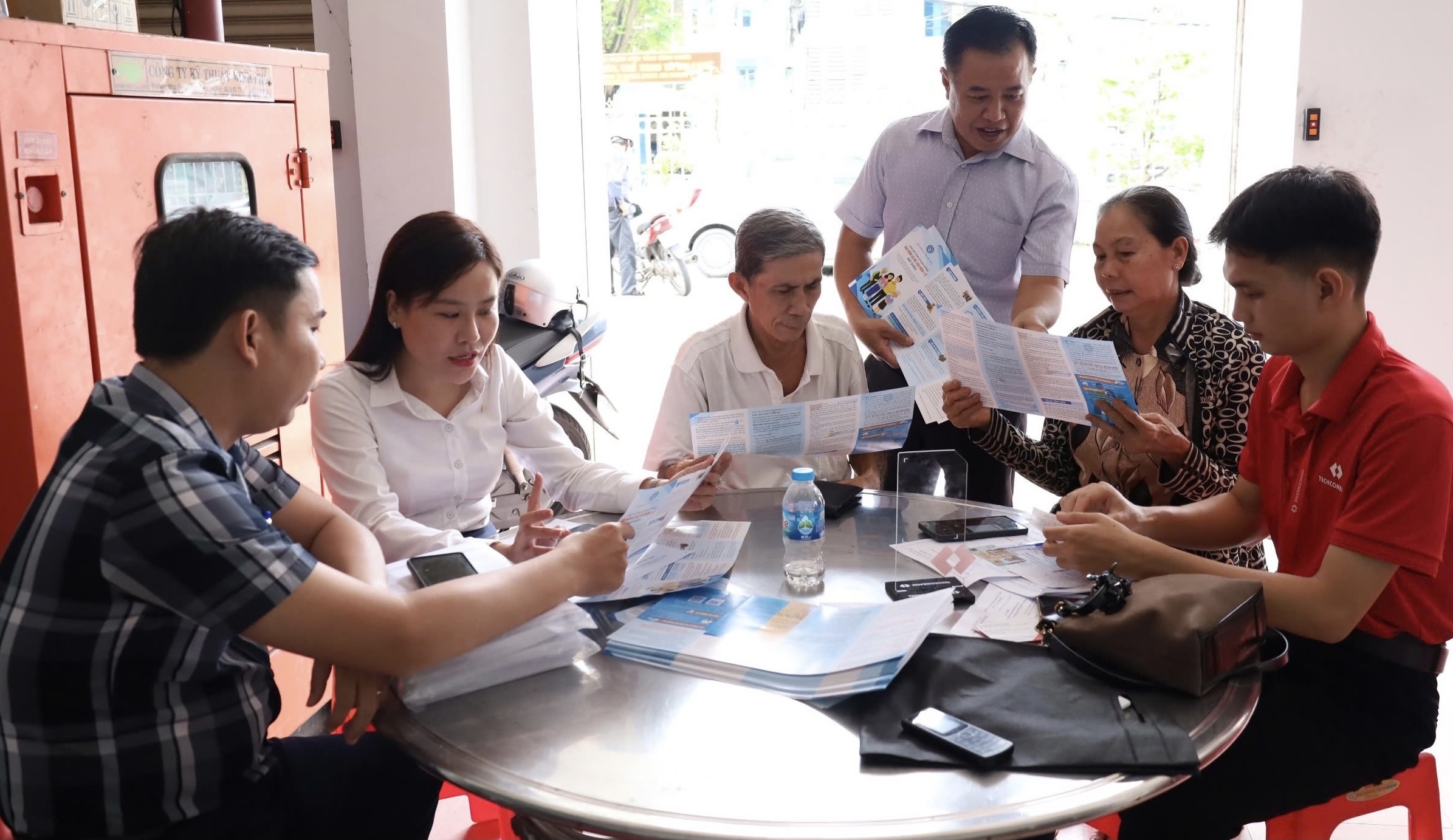 Cụm Thi đua số 1 (Bảo hiểm xã hội Vĩnh Long): Quý I/2026 tăng mới gần 32.000 người tham gia