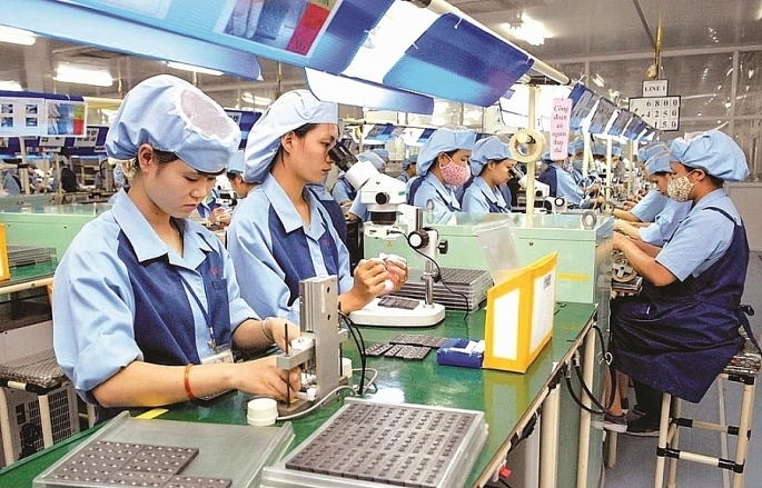 Công nghiệp 4 tháng 2026 tăng 9,2%, lan tỏa tăng trưởng kinh tế Công nghiệp 4 tháng 2026 tăng 9,2%, lan tỏa tăng trưởng kinh tế
