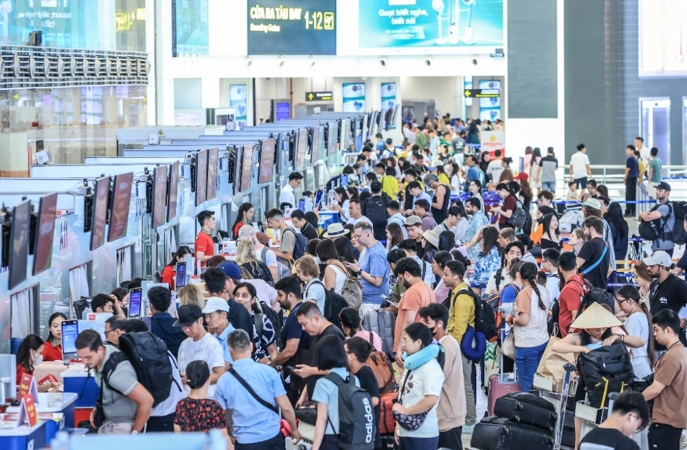 Hơn 46 triệu lượt khách đi máy bay trong 4 tháng đầu năm